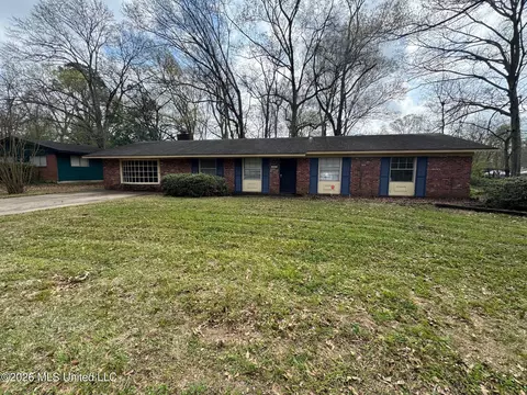 3218 Meadow Forest Dr, Jackson, MS 39212