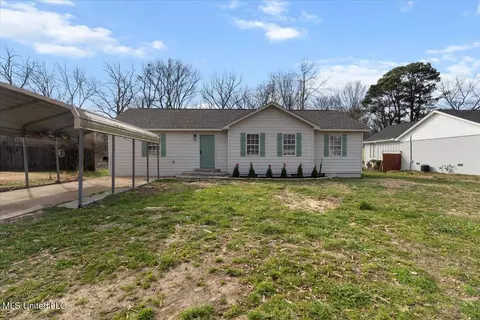 6633 Alice St, Horn Lake, MS 38637