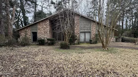 Exterior - 115 Avian Ln, Jackson, MS 39204 photo 2 of 8