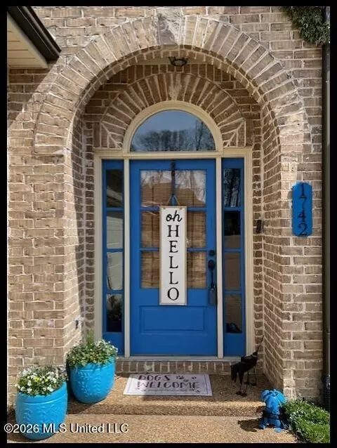 Entry Way - 1742 W Keenlan Dr, Hernando, MS 38632 photo 1 of 3