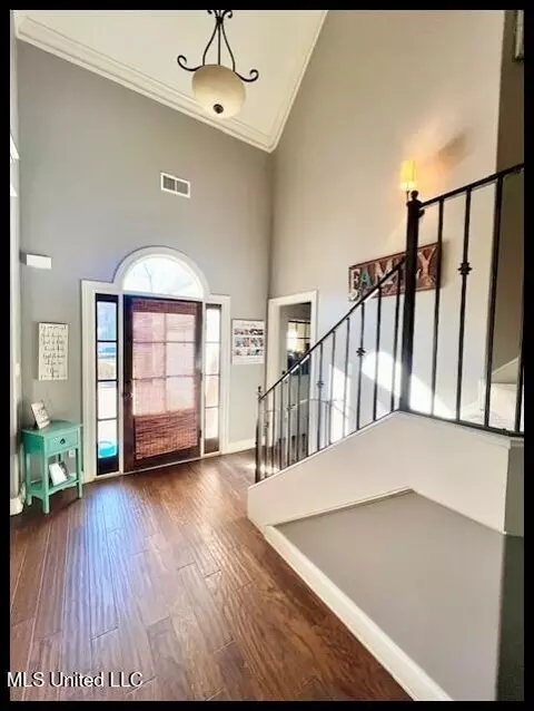 Entry Way - 1742 W Keenlan Dr, Hernando, MS 38632 photo 2 of 3