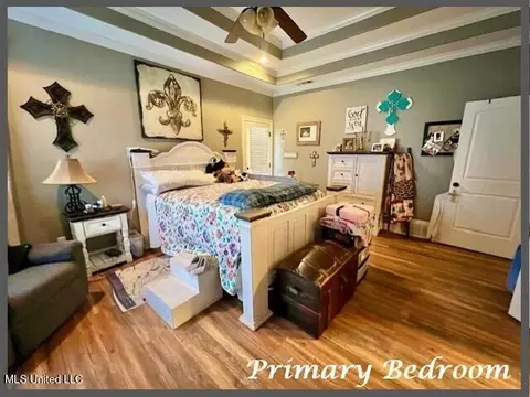 Bedroom - 1742 W Keenlan Dr, Hernando, MS 38632 photo 1 of 9