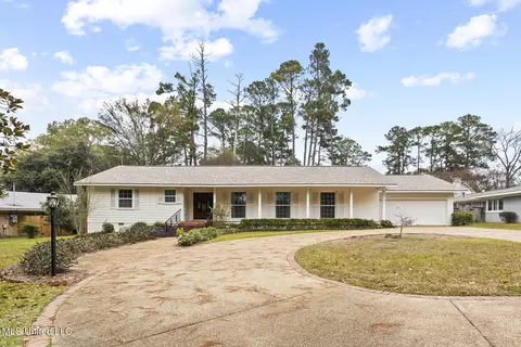 1512 Eastover Dr, Jackson, MS 39211