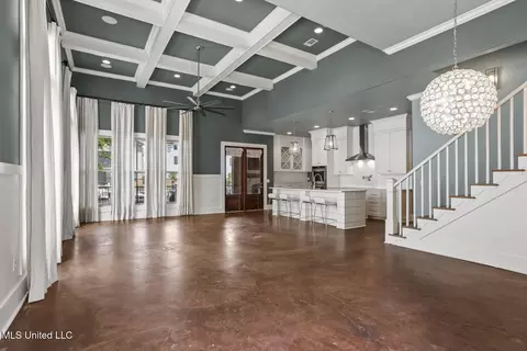 Living - 226 Port Arbor, Brandon, MS 39047 photo 1 of 2