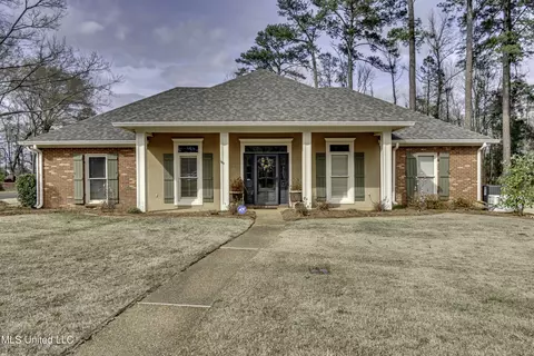 Exterior - 602 Cliffview Dr, Brandon, MS 39047 photo 2 of 17