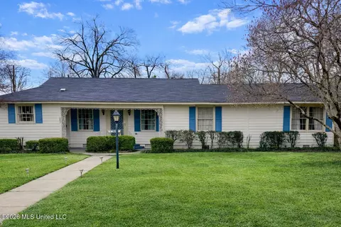 301 W Harding Ave, Greenwood, MS 38930