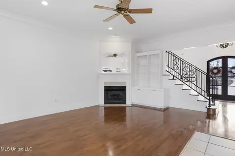 Living - 107 Belle Pointe, Madison, MS 39110 photo 3 of 5