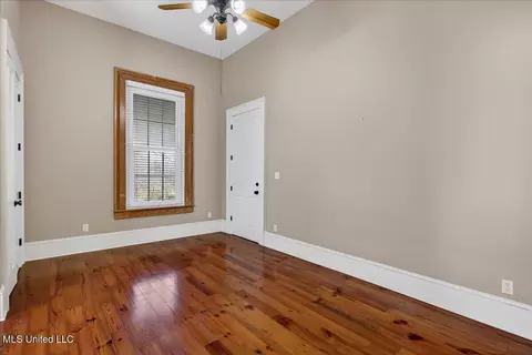 Bedroom - 504 W Railroad Ave, Summit, MS 39666 photo 2 of 10