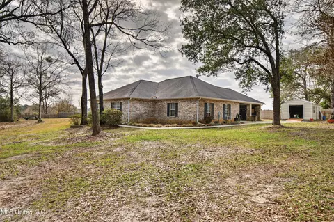 4716 Ashmore Rdg, Vancleave, MS 39565