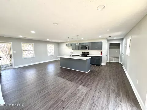 425 Knob Hill Dr, Jackson, MS 39209 photo 3