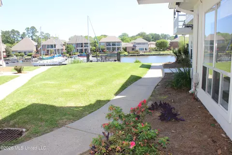 550 Post Rd #1002, Ridgeland, MS 39157