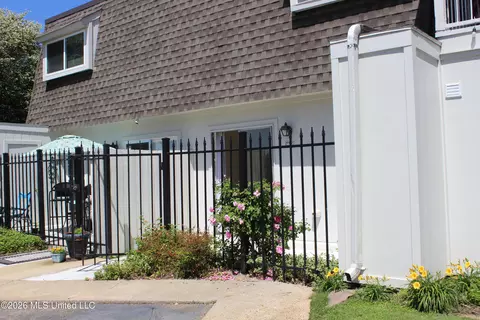 Exterior - 550 Post Rd #1002, Ridgeland, MS 39157 photo 15 of 17