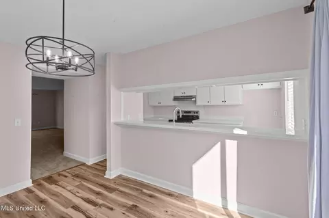 Dining - 550 Post Rd #1002, Ridgeland, MS 39157 photo 2 of 2
