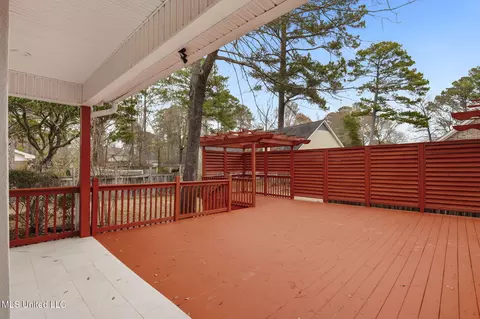 Exterior - 314 Fox Holw, Canton, MS 39046 photo 4 of 6