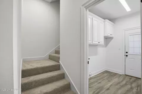 Entry Way - 314 Fox Holw, Canton, MS 39046 photo 2 of 2