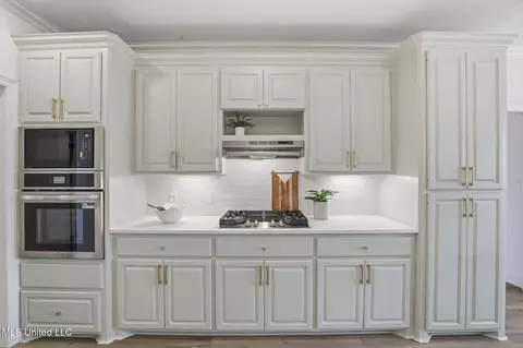 Kitchen - 314 Fox Holw, Canton, MS 39046 photo 1 of 3