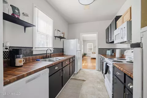 Kitchen - 415 S 5th St, Mccomb, MS 39648 photo 2 of 2