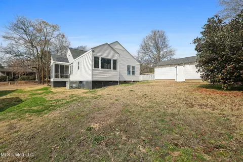 Exterior - 415 S 5th St, Mccomb, MS 39648 photo 5 of 6