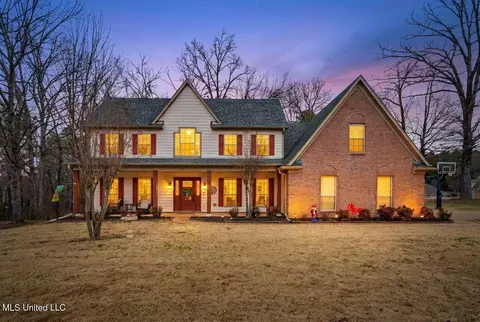 9784 Mosby Dr, Olive Branch, MS 38654