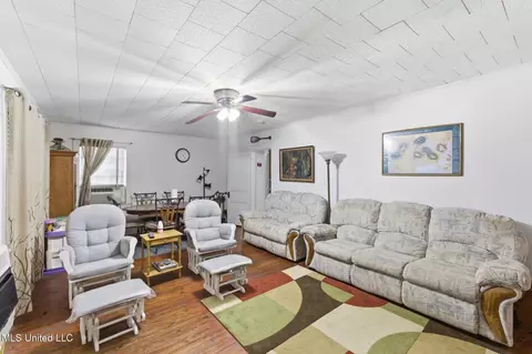 Living - 608 E Railroad Ave, Gloster, MS 39638 photo 1 of 2