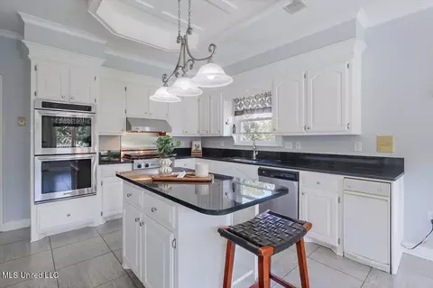 Kitchen - 219 Northwind Dr, Brandon, MS 39047 photo 1 of 3