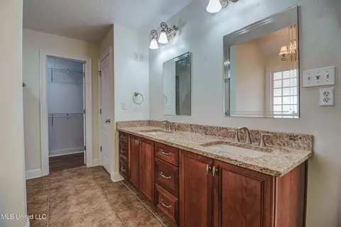 Bath - 17113 E Spring Lake Dr, Vancleave, MS 39565 photo 5 of 5