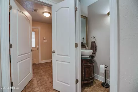 Entry Way - 17113 E Spring Lake Dr, Vancleave, MS 39565 photo 4 of 4