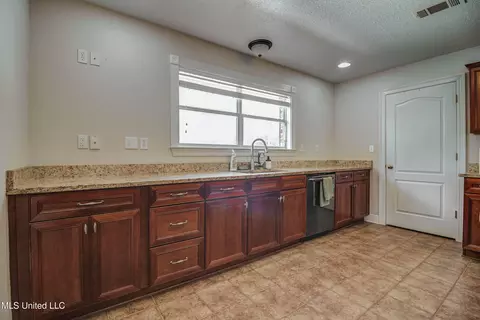 Kitchen - 17113 E Spring Lake Dr, Vancleave, MS 39565 photo 7 of 7