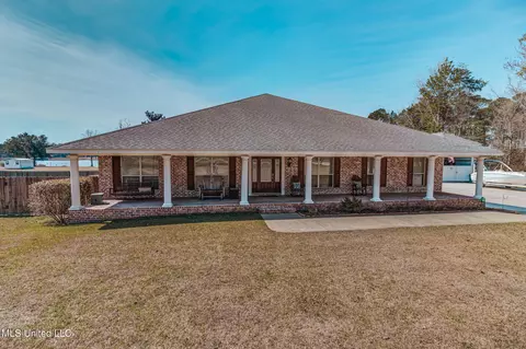 Exterior - 17113 E Spring Lake Dr, Vancleave, MS 39565 photo 2 of 19