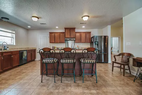 Kitchen - 17113 E Spring Lake Dr, Vancleave, MS 39565 photo 5 of 7