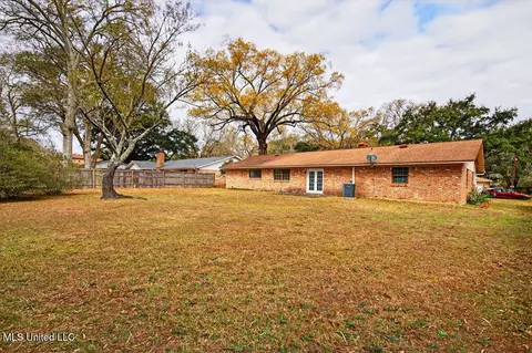 Exterior - 3861 River Pine Dr, Moss Point, MS 39563 photo 3 of 5
