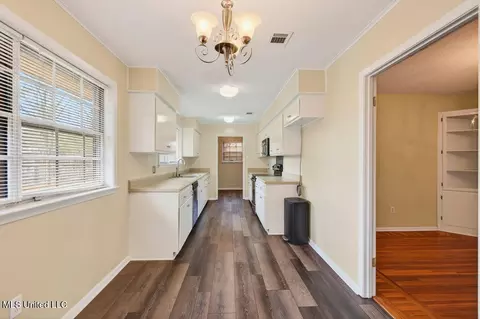 Entry Way - 3861 River Pine Dr, Moss Point, MS 39563 photo 2 of 2