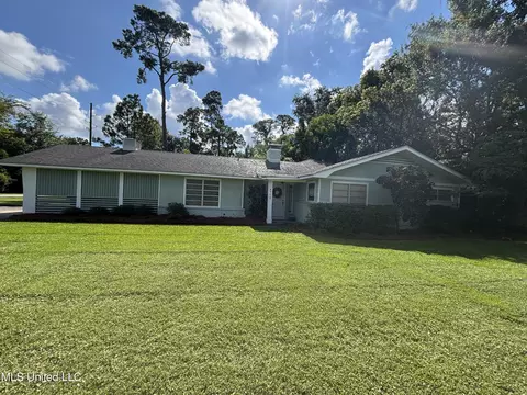 4712 Oak Ave, Gulfport, MS 39507