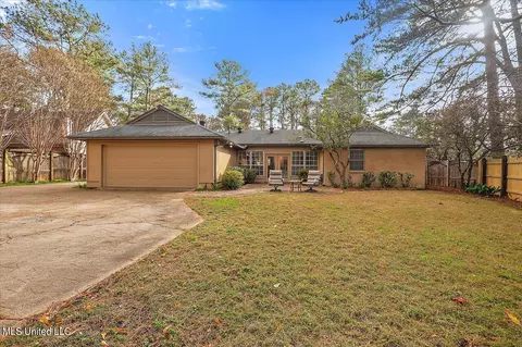 Exterior - 5212 Hialeah Dr, Jackson, MS 39211 photo 3 of 8