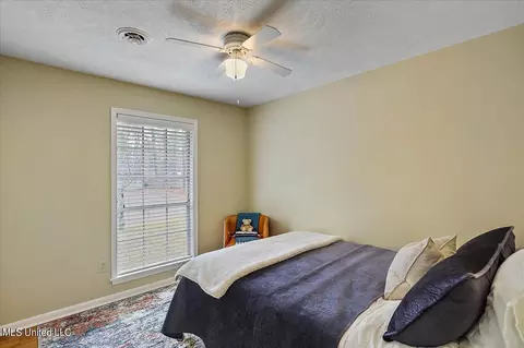 Bedroom - 5212 Hialeah Dr, Jackson, MS 39211 photo 1 of 5