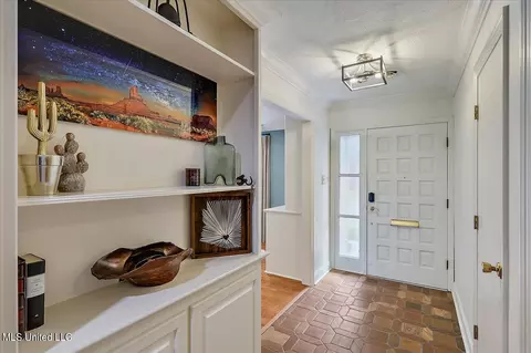 Entry Way - 5212 Hialeah Dr, Jackson, MS 39211 photo 1 of 1