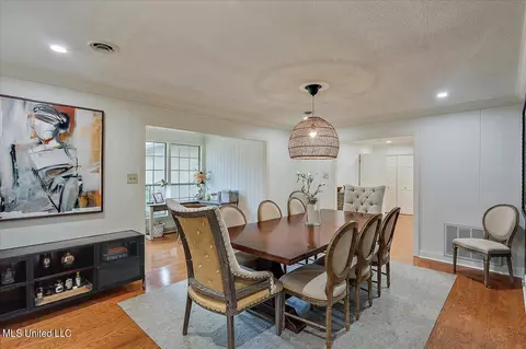 Dining - 5212 Hialeah Dr, Jackson, MS 39211 photo 2 of 2