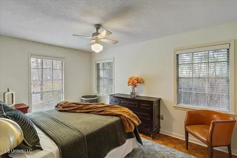 Bedroom - 5212 Hialeah Dr, Jackson, MS 39211 photo 2 of 5
