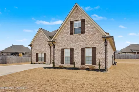 Exterior - 1567 Eden Loop, Hernando, MS 38632 photo 3 of 6