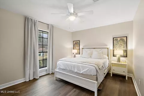 Bedroom - 231 Stonecastle Dr, Brandon, MS 39047 photo 5 of 5