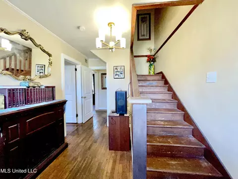 Entry Way - 4124 Griffin St, Moss Point, MS 39563 photo 1 of 6