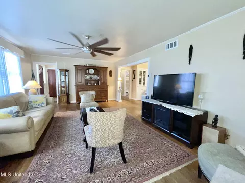 Living - 4124 Griffin St, Moss Point, MS 39563 photo 2 of 2