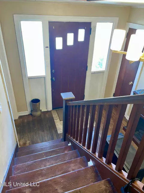 Entry Way - 4124 Griffin St, Moss Point, MS 39563 photo 6 of 6