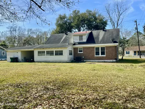 Exterior - 4124 Griffin St, Moss Point, MS 39563 photo 4 of 5