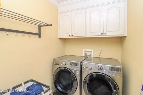 Other - 516 Glensview Dr, Brandon, MS 39047 photo 6 of 10