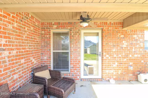 Exterior - 516 Glensview Dr, Brandon, MS 39047 photo 5 of 5
