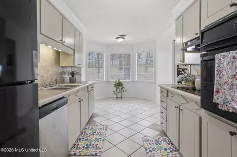 Kitchen - 705 Pinehurst St, Clinton, MS 39056 photo 2 of 4