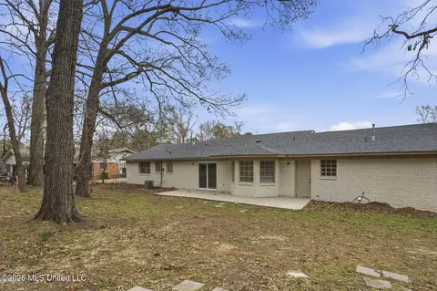 Exterior - 705 Pinehurst St, Clinton, MS 39056 photo 3 of 3