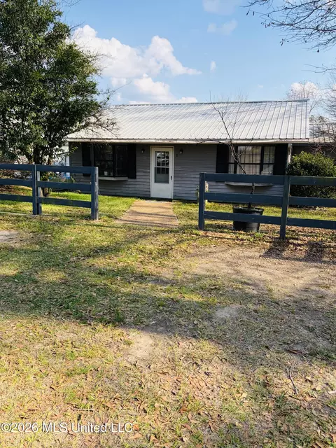 8 Chisholm Trl, Wiggins, MS 39577 photo 19