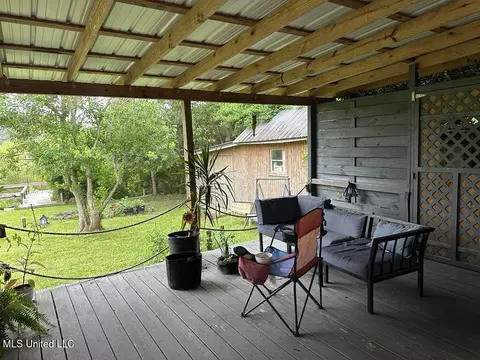 8 Chisholm Trl, Wiggins, MS 39577 photo 17